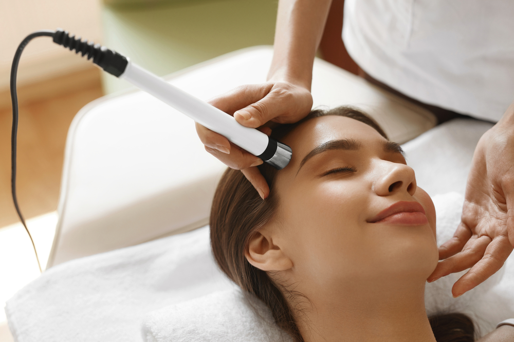 NonInvasive Treatments to Make Your Face Glow Glamderm